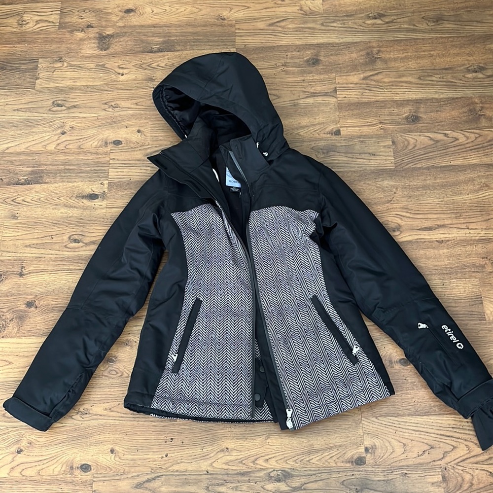 Etirel Women’s Ski/Snow jacket